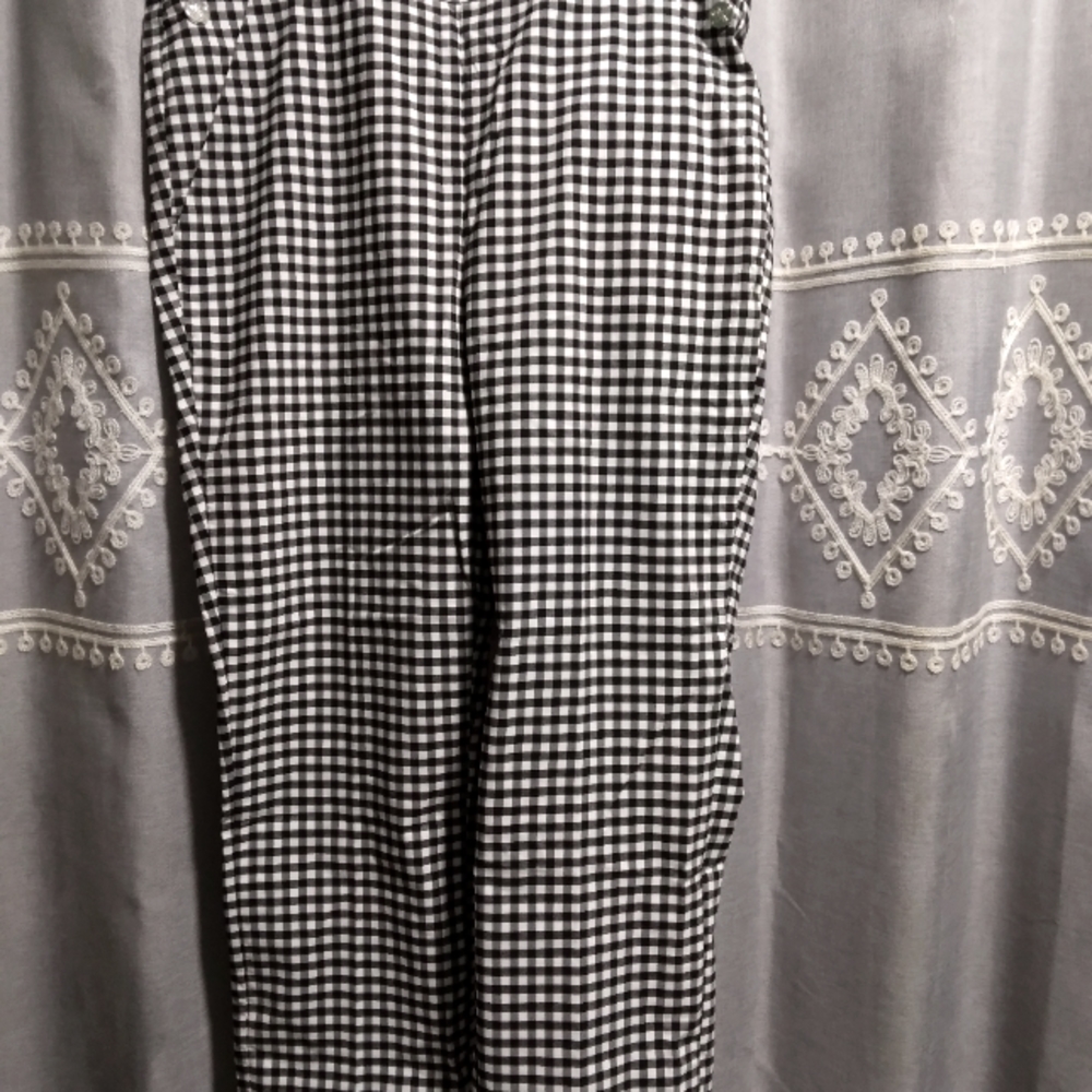 Women's Rafaela Capri Size 6 (NWT) MSRP $59.50